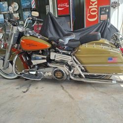 1981 Harley Davidson FLH HERITAGE WILLIE G EDITION