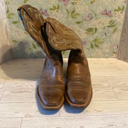Women’s ARIAT Boots