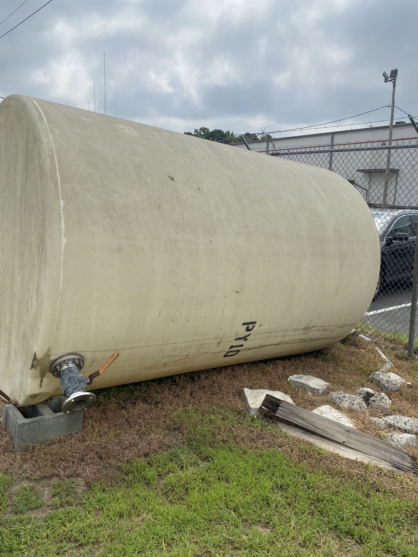 20,000 Gallon Tank