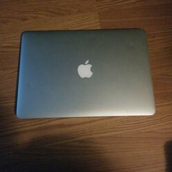 Apple Mac Air Laptop Model A1369