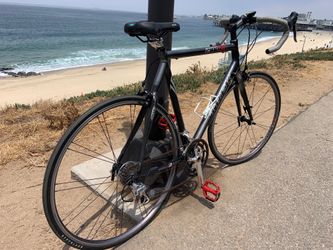 Trek 2100 ZR. Oclv. 27 speed 56c carbon fiber frame
