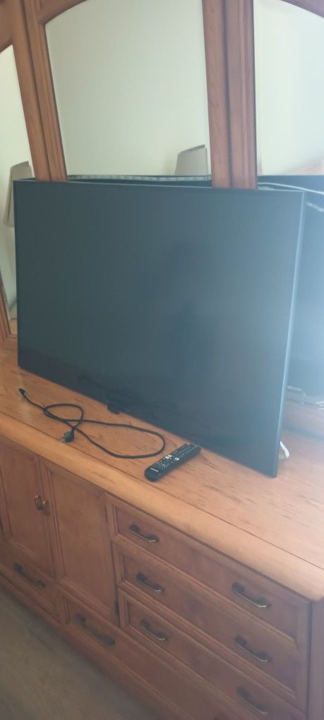 Samsung 45" 4K Ultra HD Smart LED TV - Great Condition