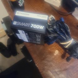 700 Watt Thermaltake  Power Supply 