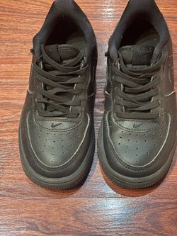 Nikes size 13