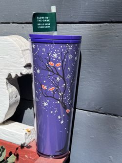 Starbucks Halloween 2022 Purple Glow in the Dark Eyes Star 24oz Cup Tumbler NWT