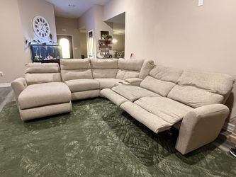 Sectional couch