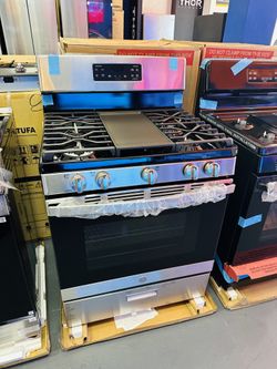 GE 30” Freestanding Gas Range 1YR Warranty