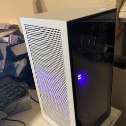 NZXT H1 Gaming PC - AMD Ryzen ™ 5 5600G/16GB DDR4/Radeon 6600