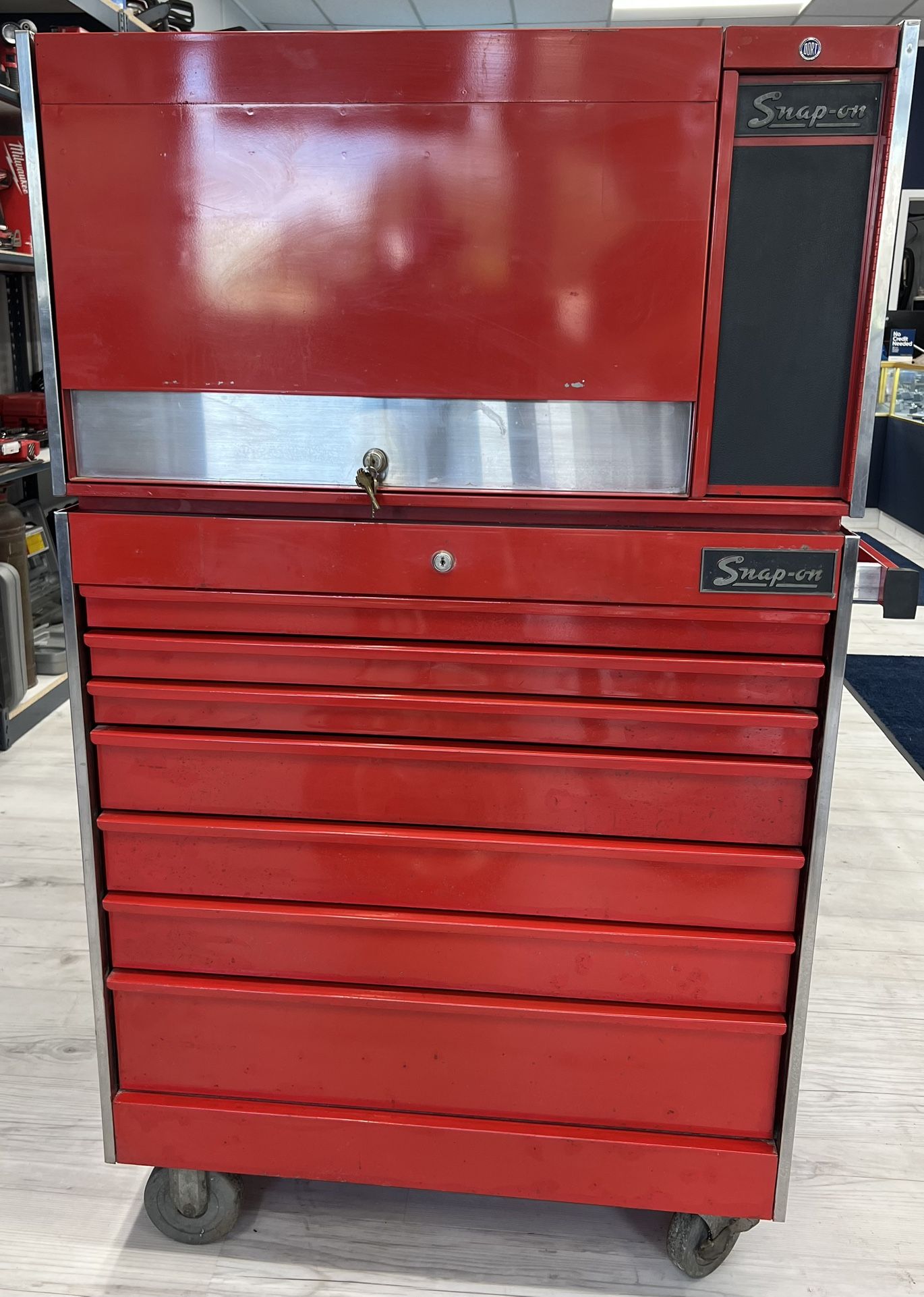 Snap On Red Toolbox Kr537, Kr557b