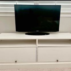 A Great Condition TV Stand 