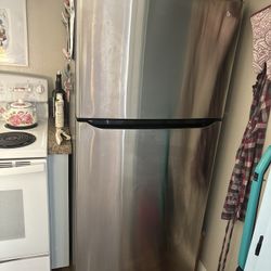 LG Stainless Steel Fridge 