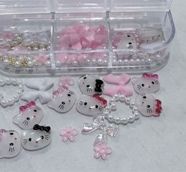 Cute Hello Kitty Style Nail Charms With Organizer Box