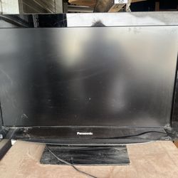 Panasonic 32” Television 