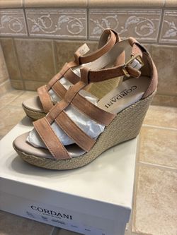 Cordani Women’s Leather Wedge Sandals Size 35 (size 5)