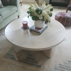 Pottery Barn Cayman Round Coffee Table 