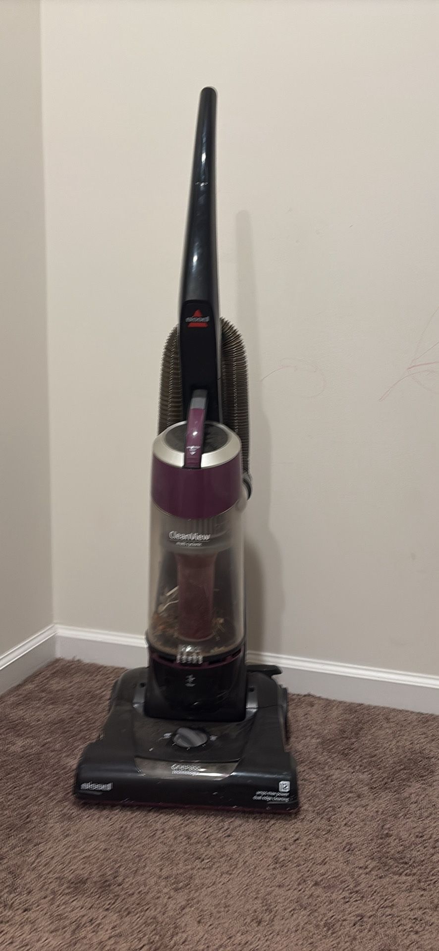 Bissell Clean view multicyclone vaccume cleaner