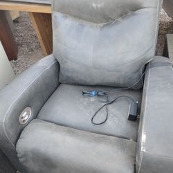  Electric Reclining Chair 