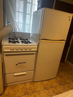 White Gas Range and Refrigerator Set