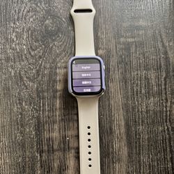 Apple Watch SE (GPS, 40mm or 44mm)