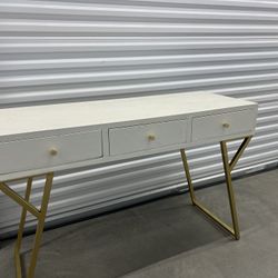 Small desk