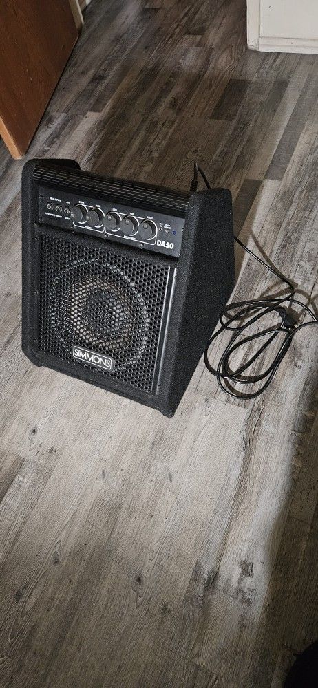 Simmons DA50 Drum Amp Light Use Very Clean