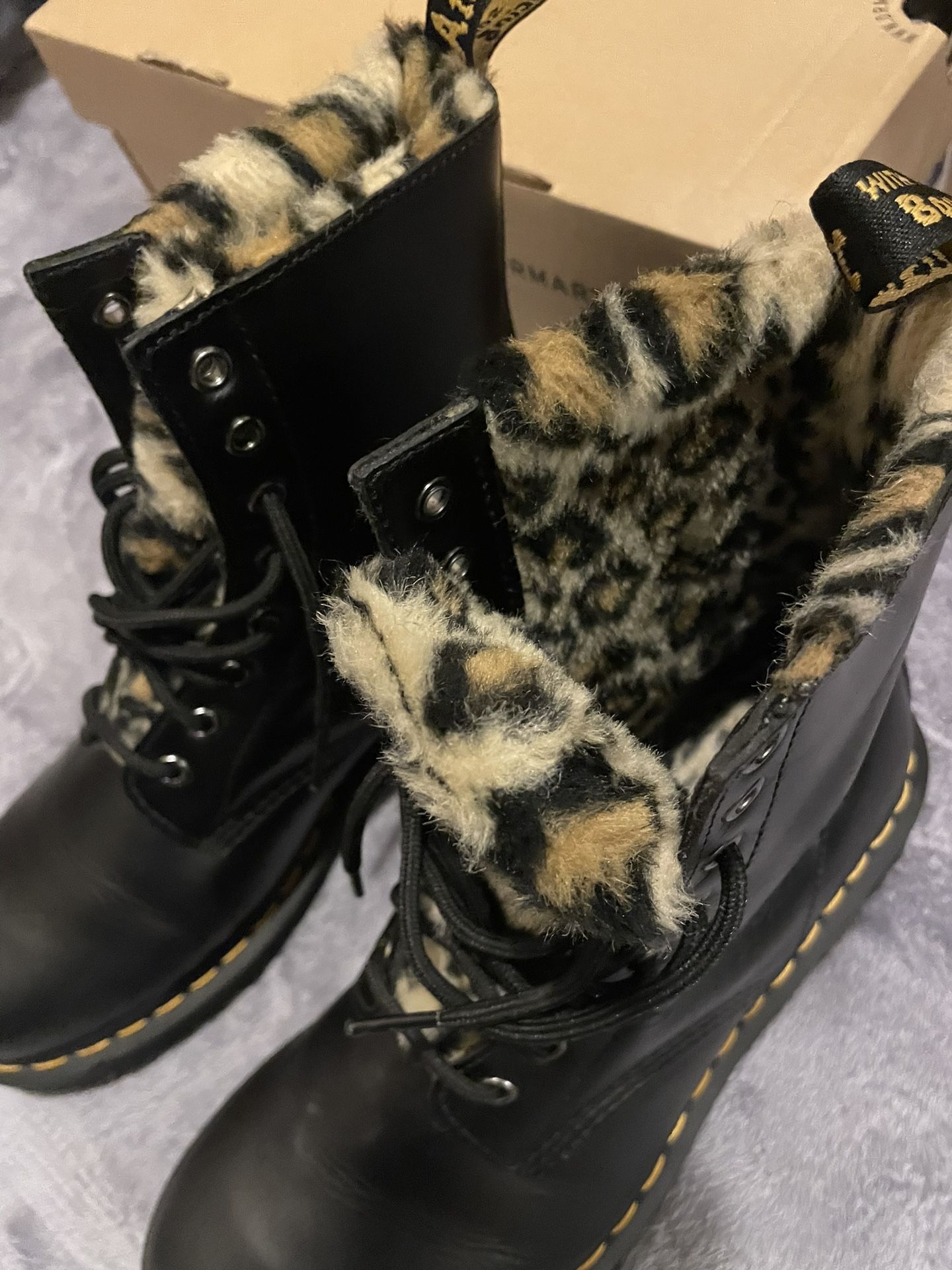 Dr Martens Leopard Print 