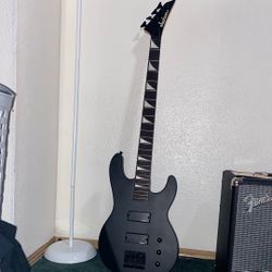 Black Matte Jackson Bass