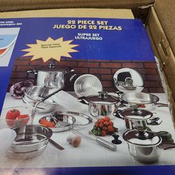 22 Stainless steel cookware set. Brand new. Never used