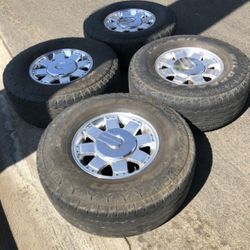 4 - 35x12.50r17LT 8x6.5 8x165.1 Stock Hummer H2 Chrome Rims Wheels With Tires