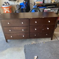 6 Drawer Dresser   