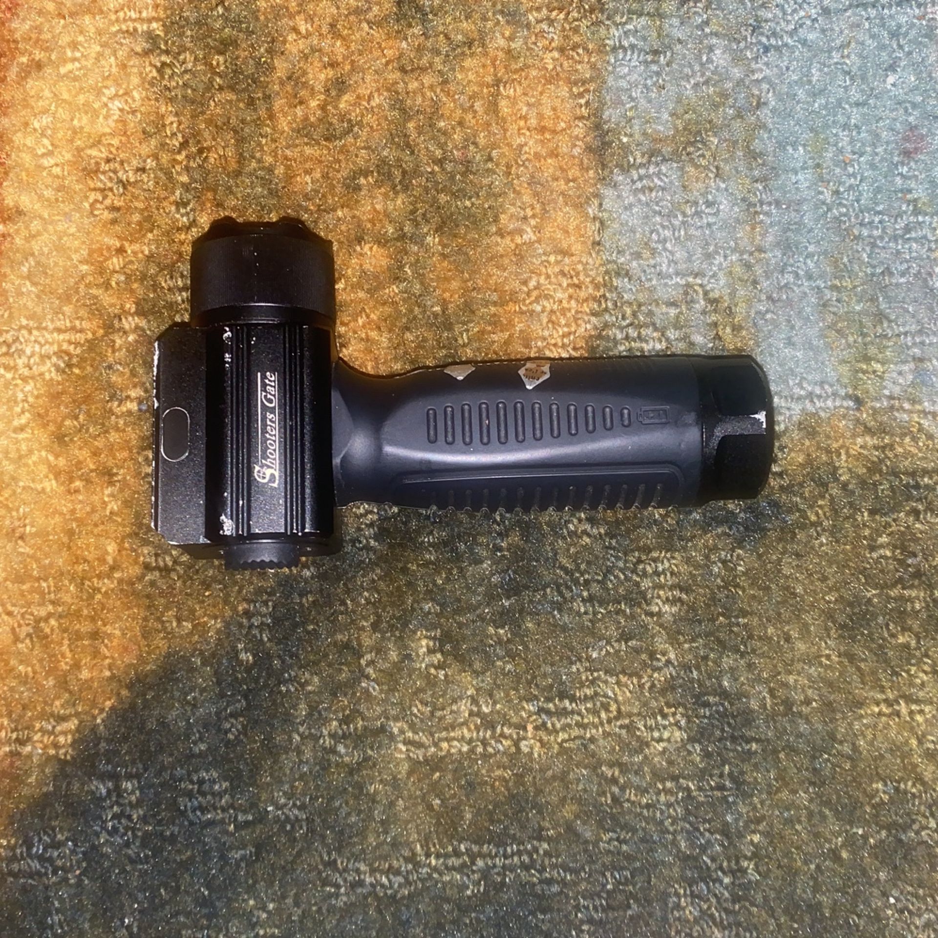 Shooters Gate Picatiny Rail Grip