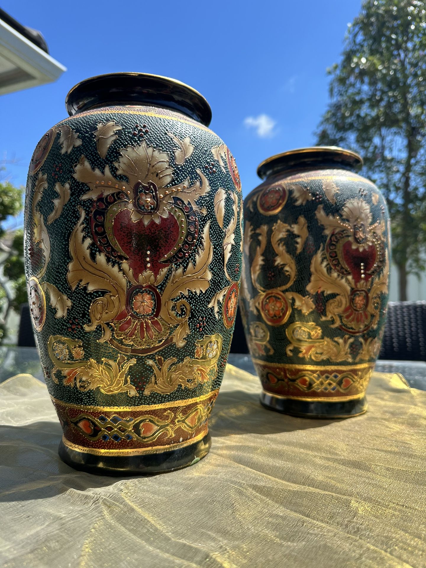 Antique & Beautiful Set of 2 Chinese Vases - Búcaros De Porcelana  China  