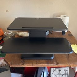 ViVO Adjustable Standing Work Station