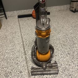 Dyson Vacuum 