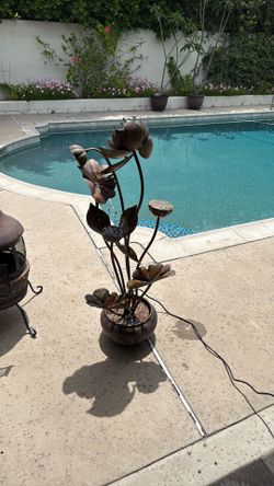 Metal water fountain