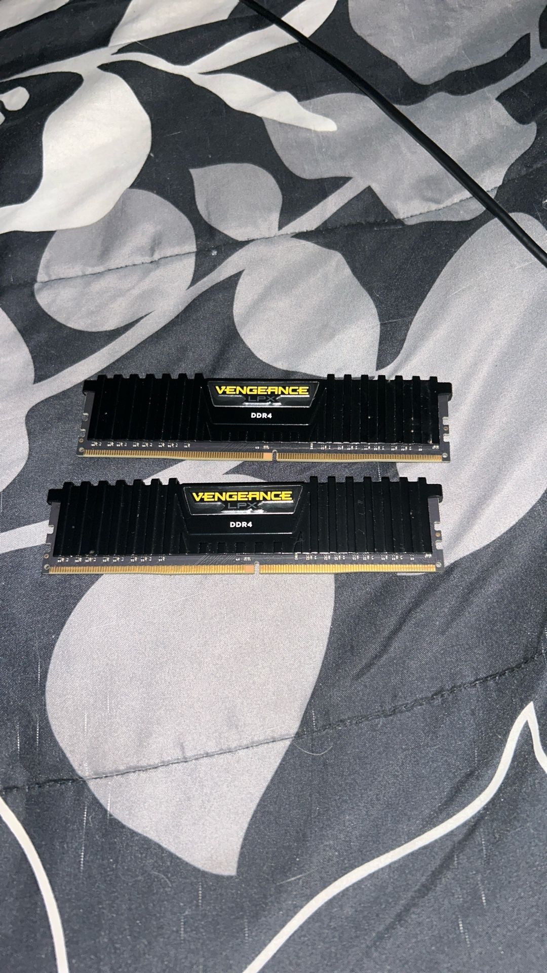 16gb DDR4 Vengeance LPX 3000 MHz