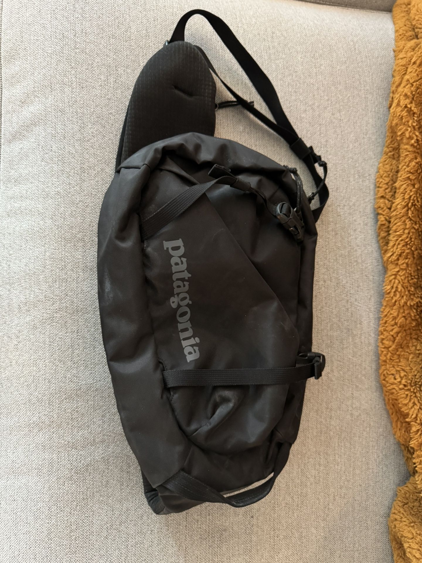 Patagonia Atom Sling Bag 8L - Black