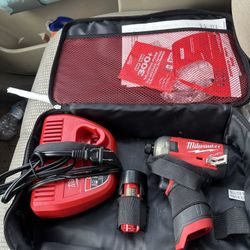 Hydraulic Driver Kit: 450 in-lb Max. Torque, 3,000 RPM Free Speed, 3,400 Impacts per Minute, 12 V  