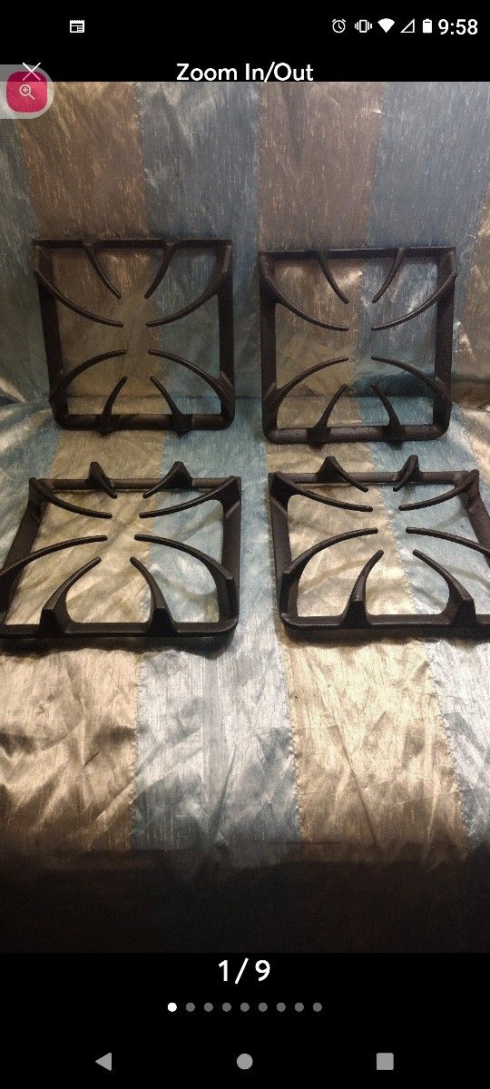 Frigidaire Stovetop Burner Grates (LIKE NEW )