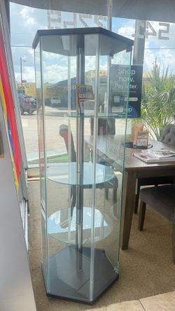 Vitrina de Cristal / Glass Display Cabinet