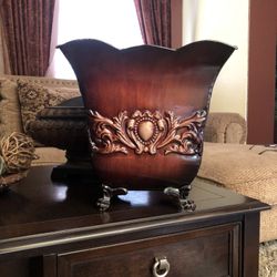 New Beautiful vase planter