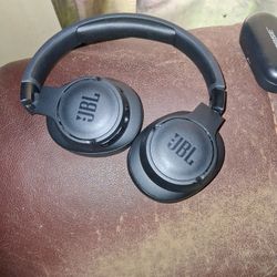 JBL Headphones 