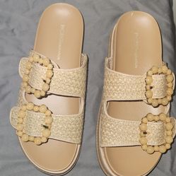 BCBG BEXXI LADIES SLIDE SANDALS
