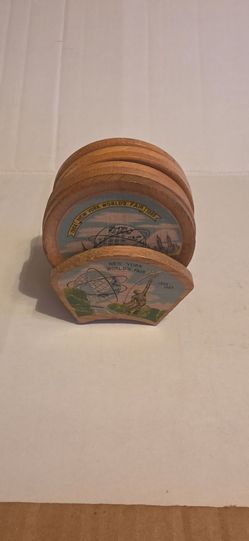 ) New York World's Fair Wooden Coaster Set