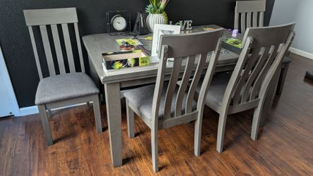 Kitchen table