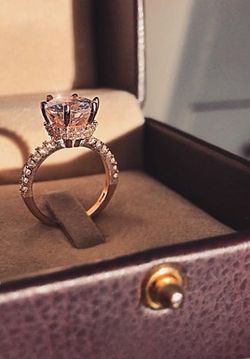 Wedding ring/engagement ring