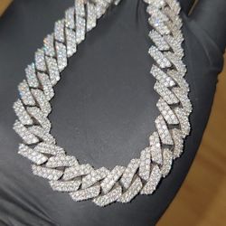 Iced Out 🥶 Cuban Mossinite Diamond Bracelet!