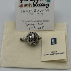 James Avery Retired Large Pendant Like New 
