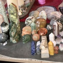 Crystal Towers And Spheres Lot
