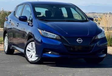 2025 Nissan LEAF
